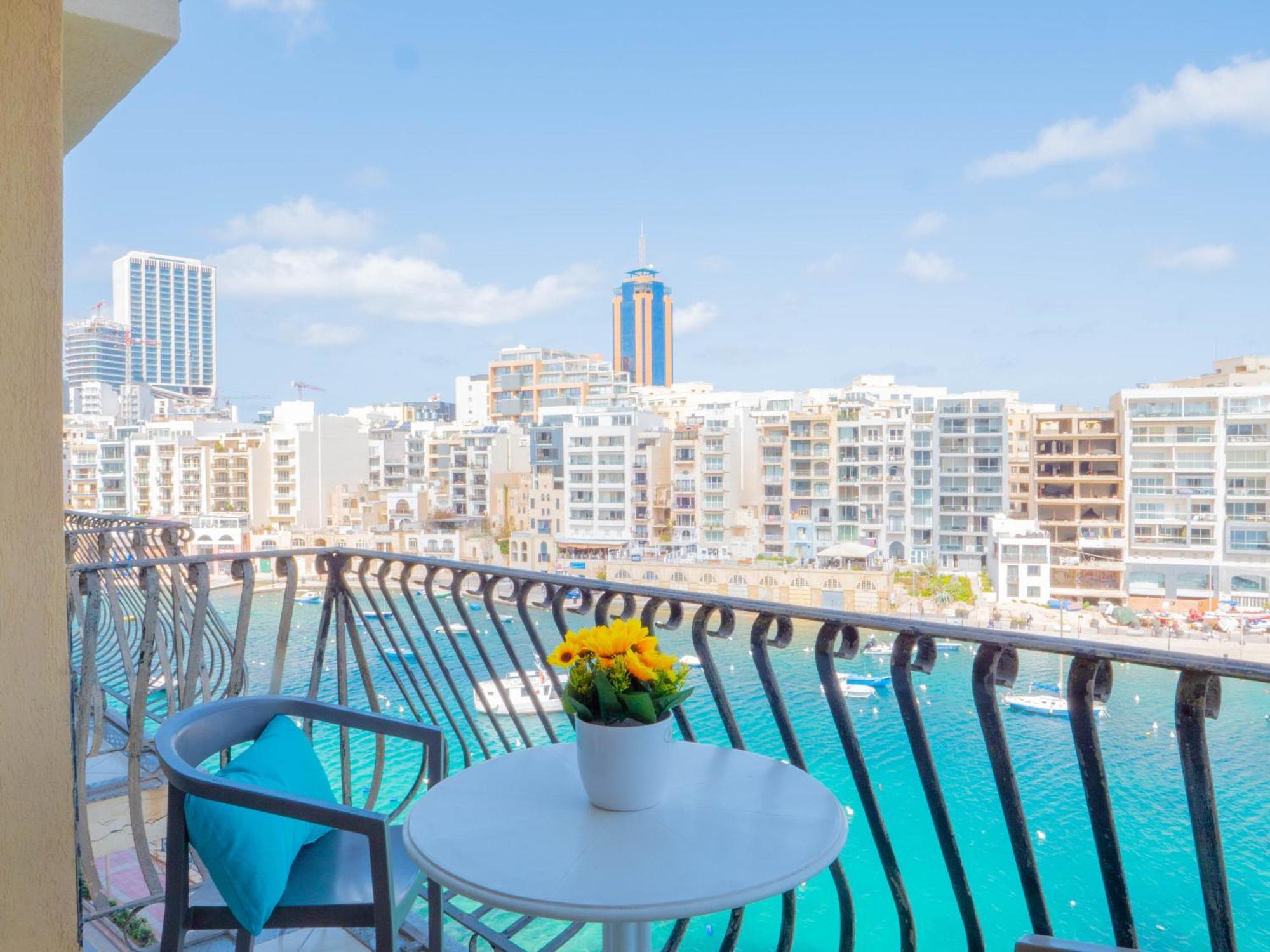 Morina Court - Seaview Apartments And Penthouse In St Julians By Shortletsmalta Saint Julian's Eksteriør billede
