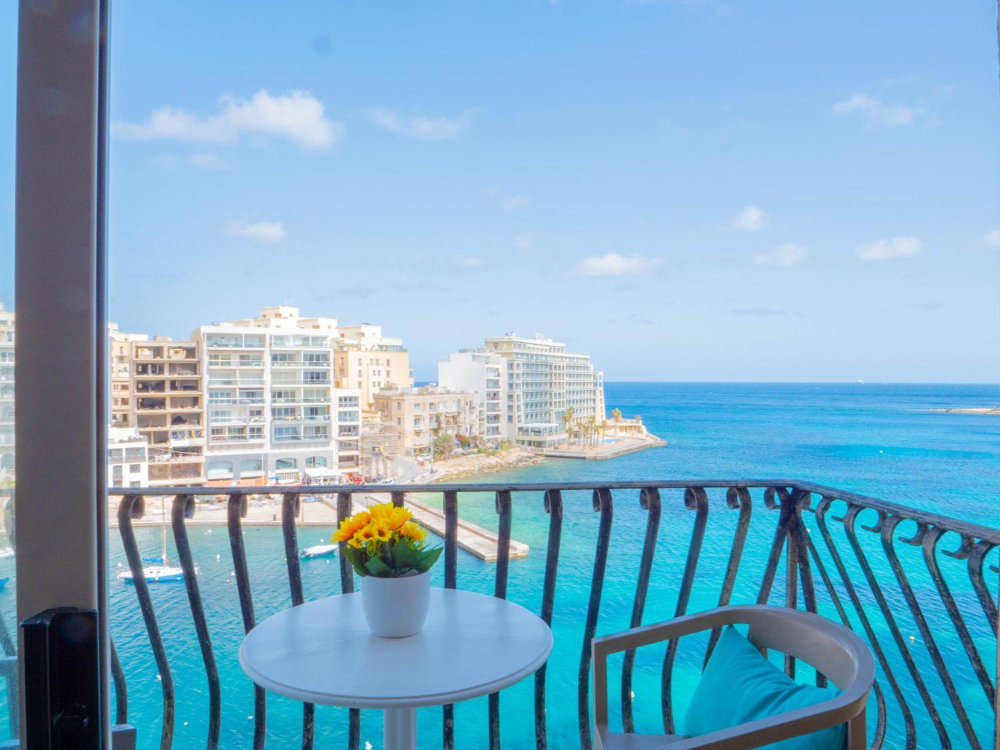 Morina Court - Seaview Apartments And Penthouse In St Julians By Shortletsmalta Saint Julian's Eksteriør billede