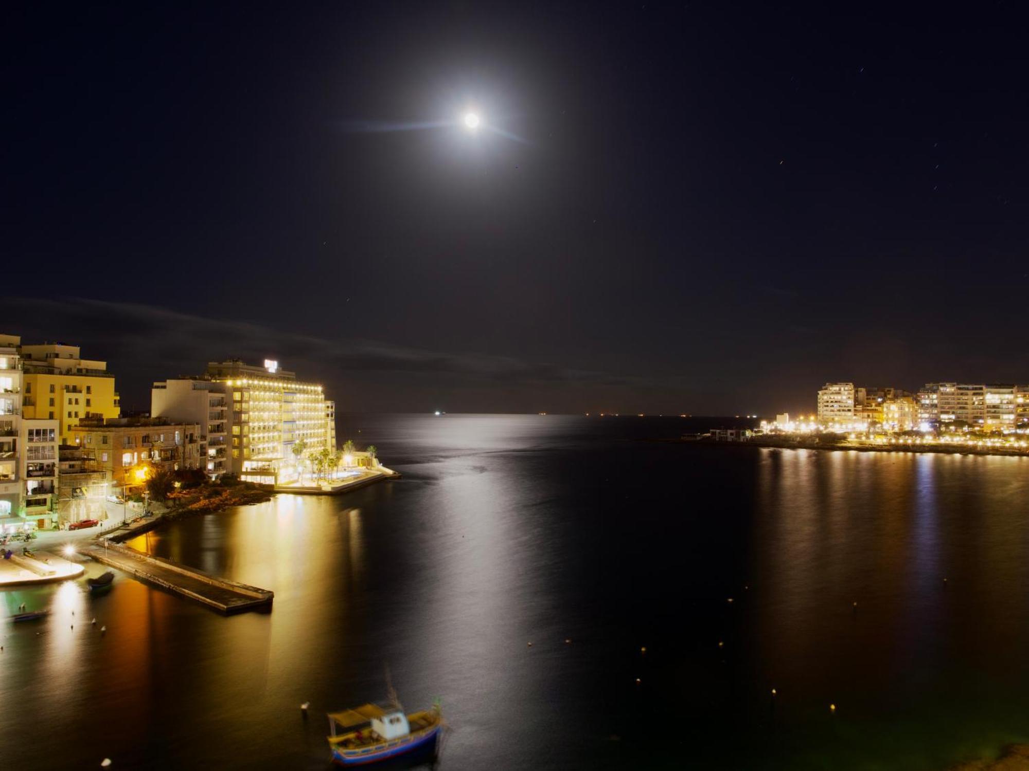 Morina Court - Seaview Apartments And Penthouse In St Julians By Shortletsmalta Saint Julian's Eksteriør billede